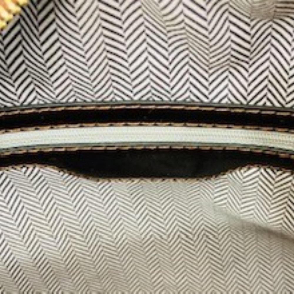 Handbag - Picture 6 of 6